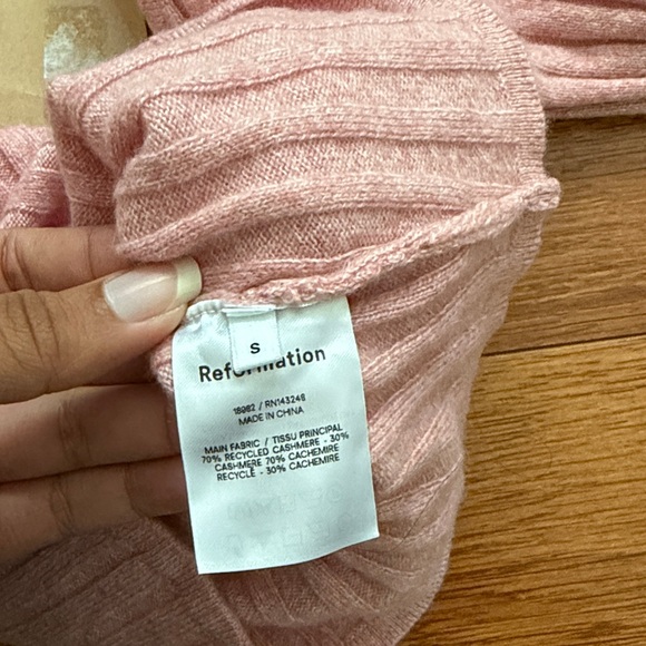 REFORMATION SWEATER - Picture 12 of 12